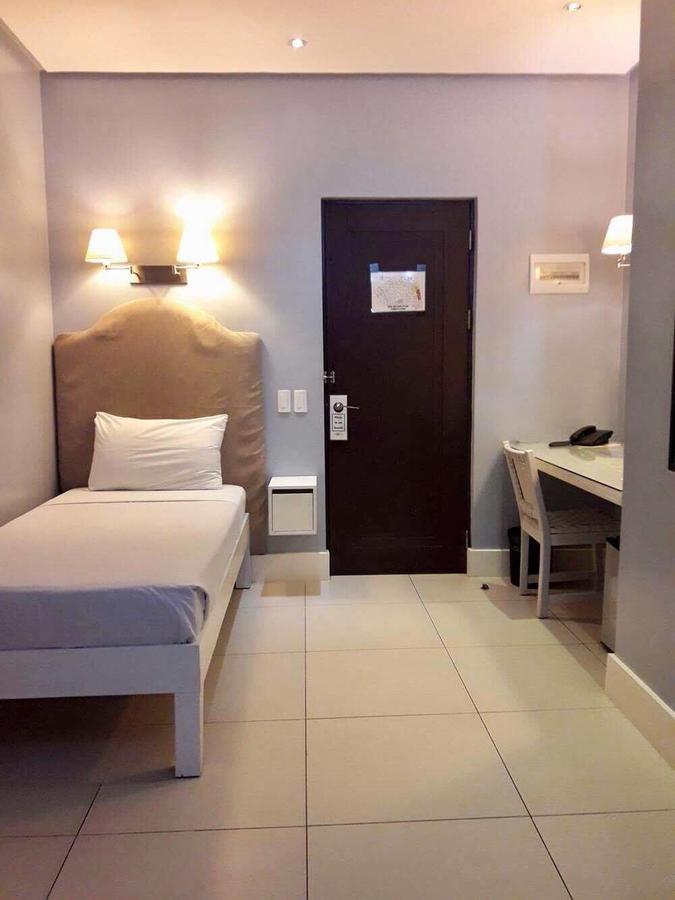 Lorenza Hotel 2*